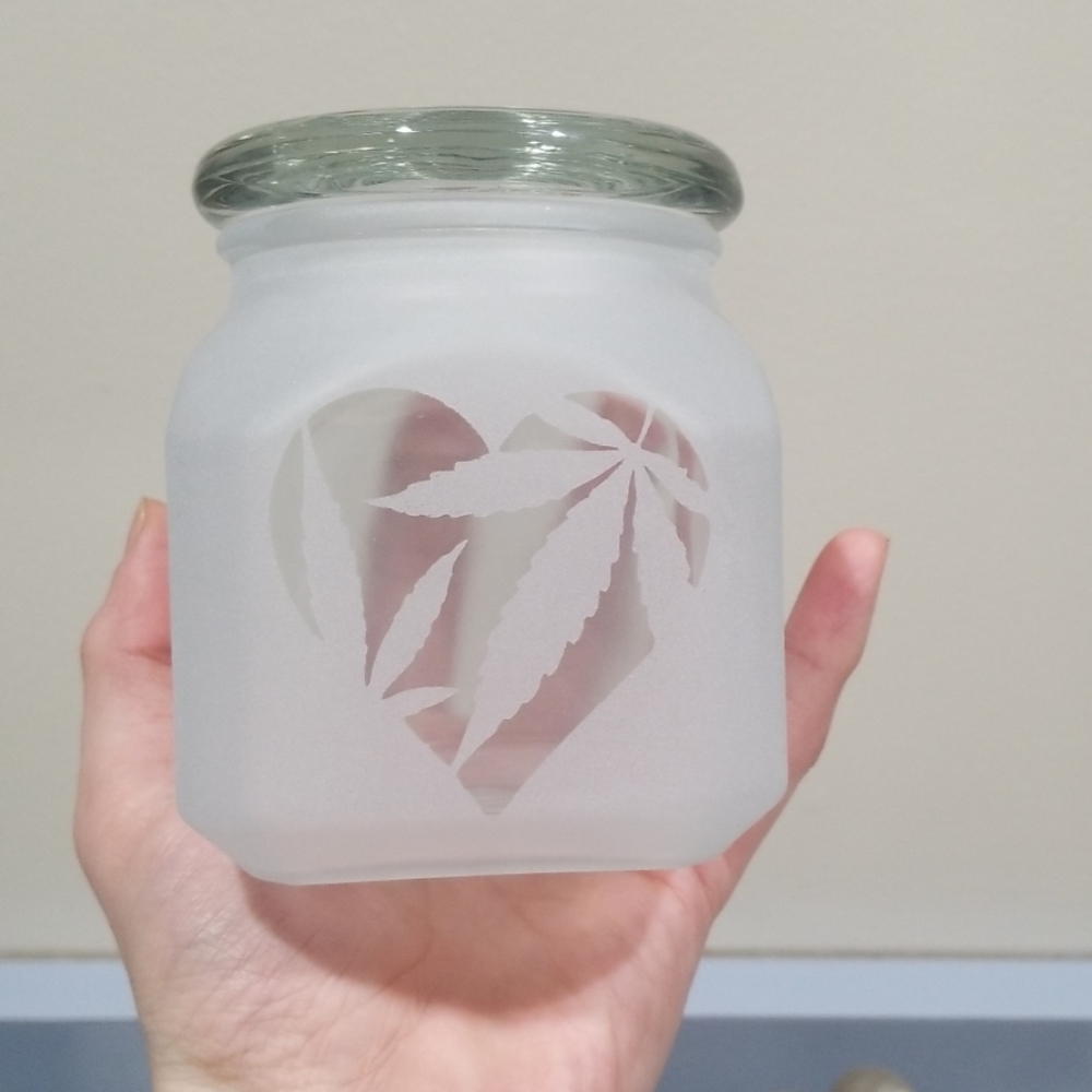 Stash Jar - Picture 1 of 1